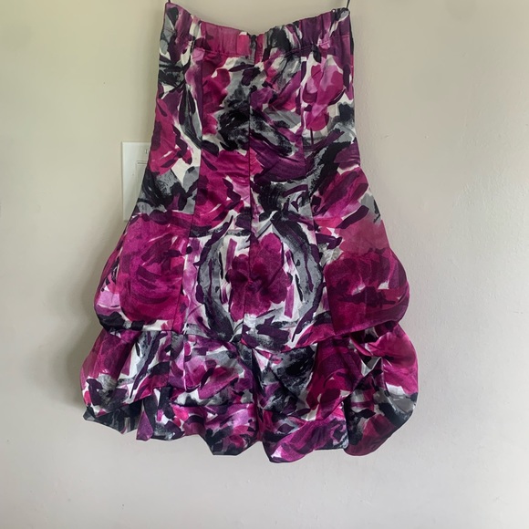 Dress - Picture 2 of 6